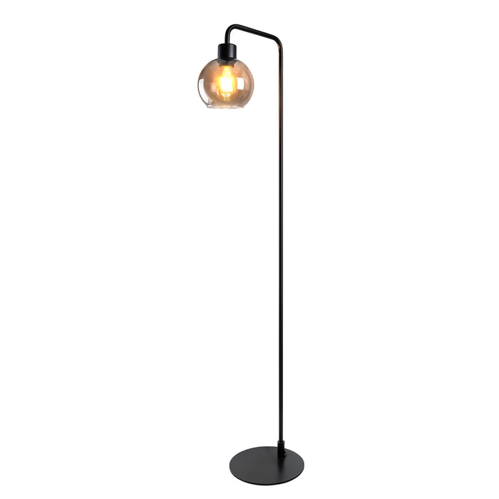 Lámpara de pie moderna Loris II de Mil Luces con estructura de hierro negro mate y pantalla esférica de vidrio ahumado.